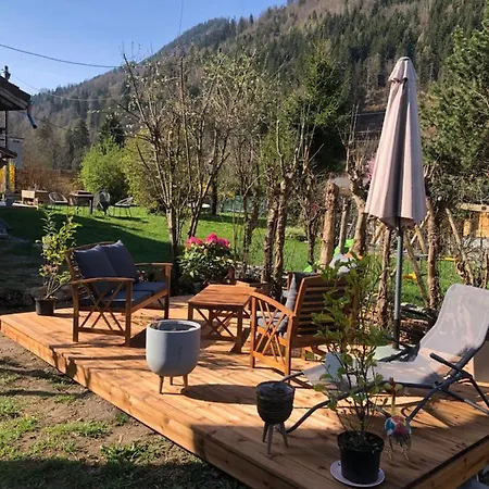 Mazot Savoyard Situe A 25 Kms De Chamonix Chalet